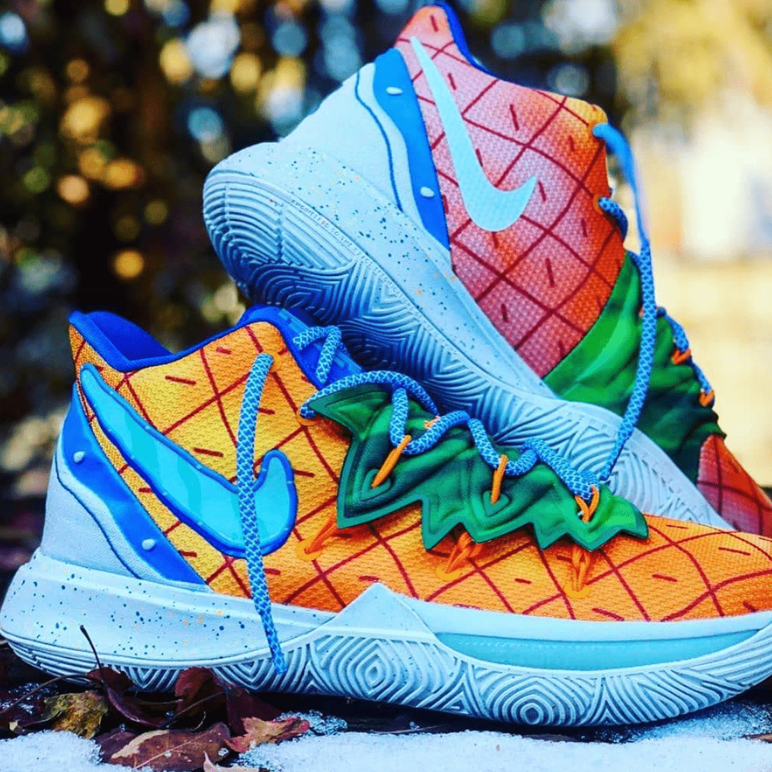 White 2025 round laces