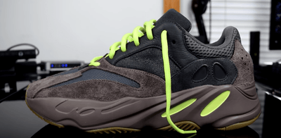 Yeezy 700 mauve hot sale laces